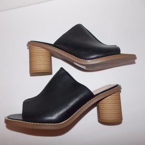 Clarks somerset black leather mules size 8M